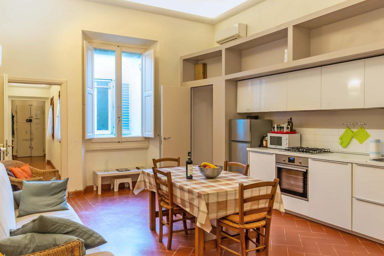 Lovely Flat In The Historical Palazzo Gherardi Florencia Exterior foto
