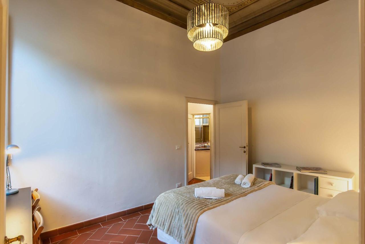 Lovely Flat In The Historical Palazzo Gherardi Florencia Exterior foto